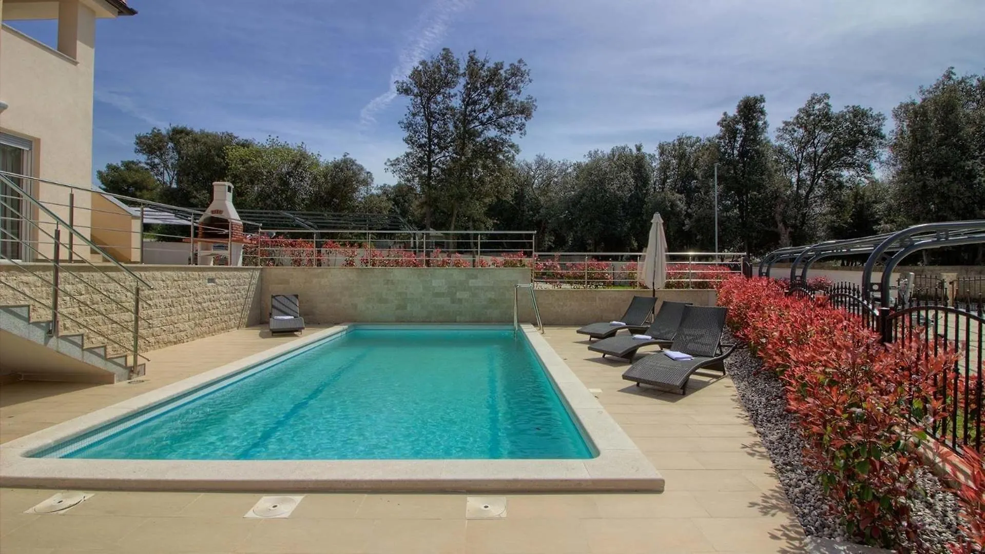 Ferienhaus Mit Privatpool Fuer 10 Personen Ca 200 Qm In Banjole, Istrien Istrische Riviera Holiday home Banjole